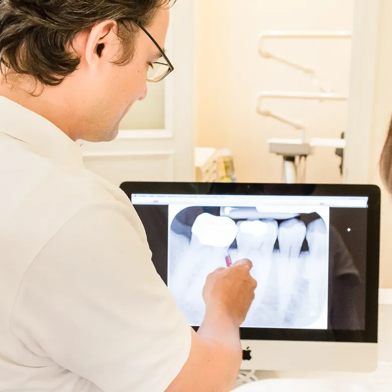 Die Zahnärzte am Mittelweg 150 in Hamburg