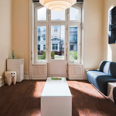 Die Zahnärzte am Mittelweg 150 in Hamburg